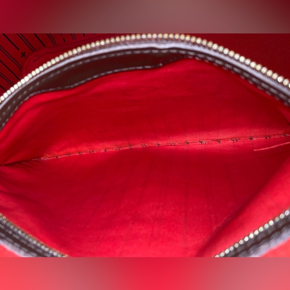 Authentic Louis Vuitton Neverfull damier ebene red - Picture 13 of 16